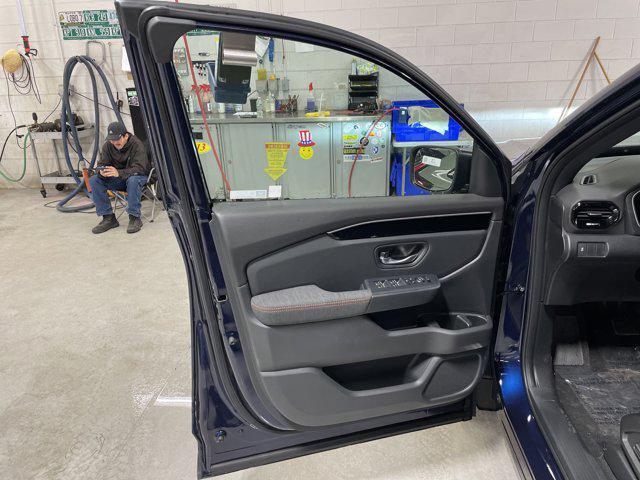 new 2025 Honda Pilot car, priced at $40,291