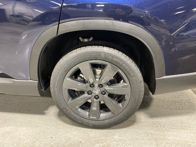 new 2025 Honda Pilot car, priced at $40,291