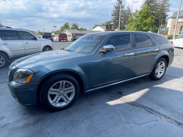 used 2005 Dodge Magnum car, priced at $7,995