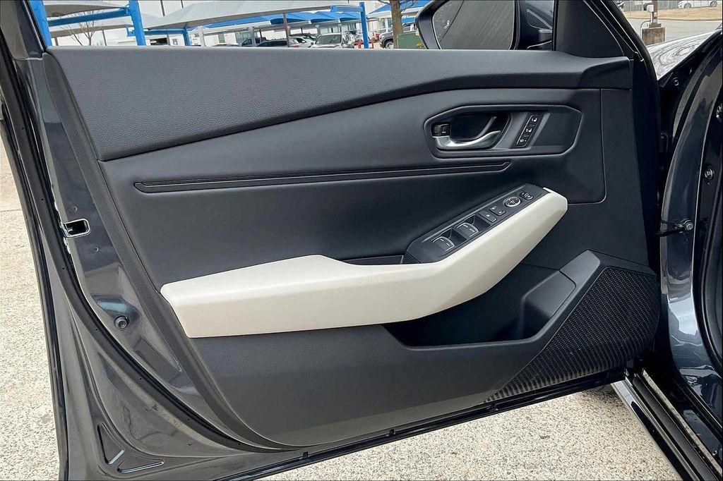 new 2025 Honda Accord Hybrid car, priced at $34,340