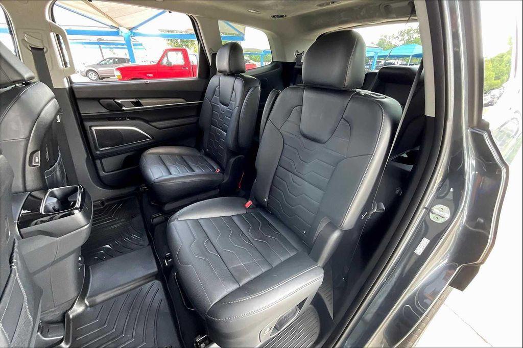 used 2022 Kia Telluride car, priced at $37,999