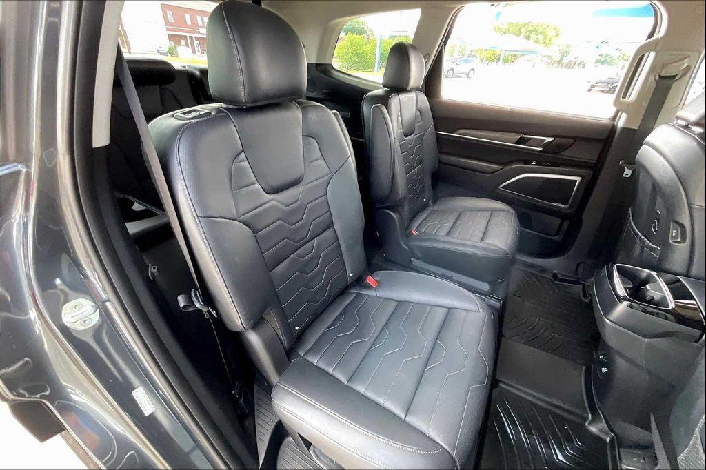 used 2022 Kia Telluride car, priced at $37,999