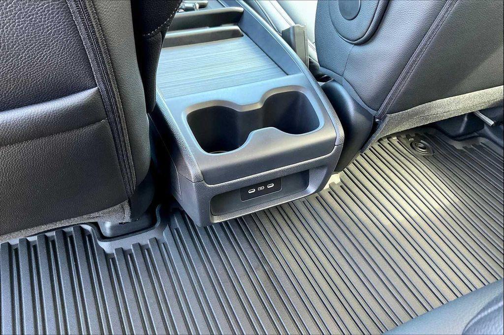 new 2026 Honda Odyssey car, priced at $45,685