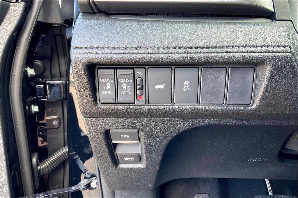 new 2026 Honda Odyssey car, priced at $45,685