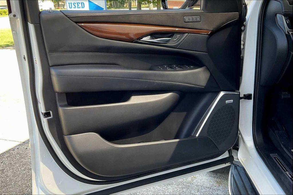 used 2020 Cadillac Escalade car, priced at $34,599