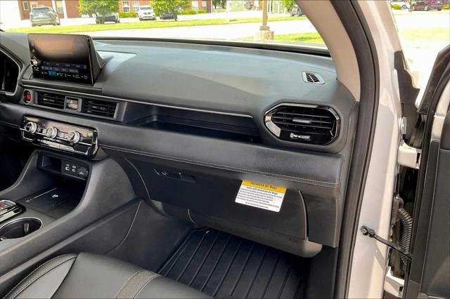 used 2025 Honda Pilot car, priced at $45,799