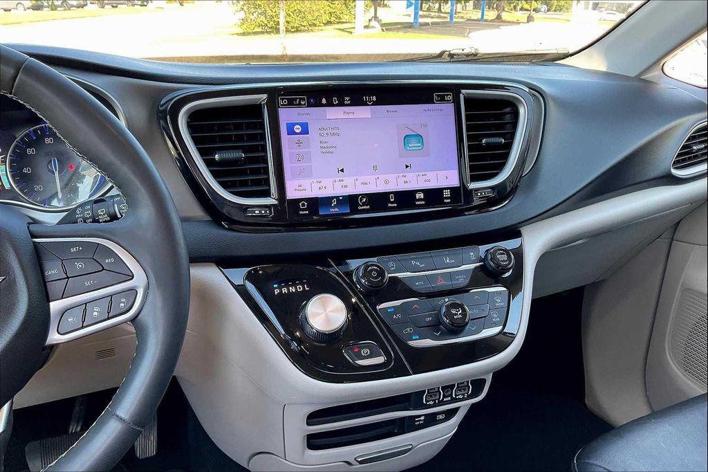 used 2022 Chrysler Pacifica car, priced at $23,999