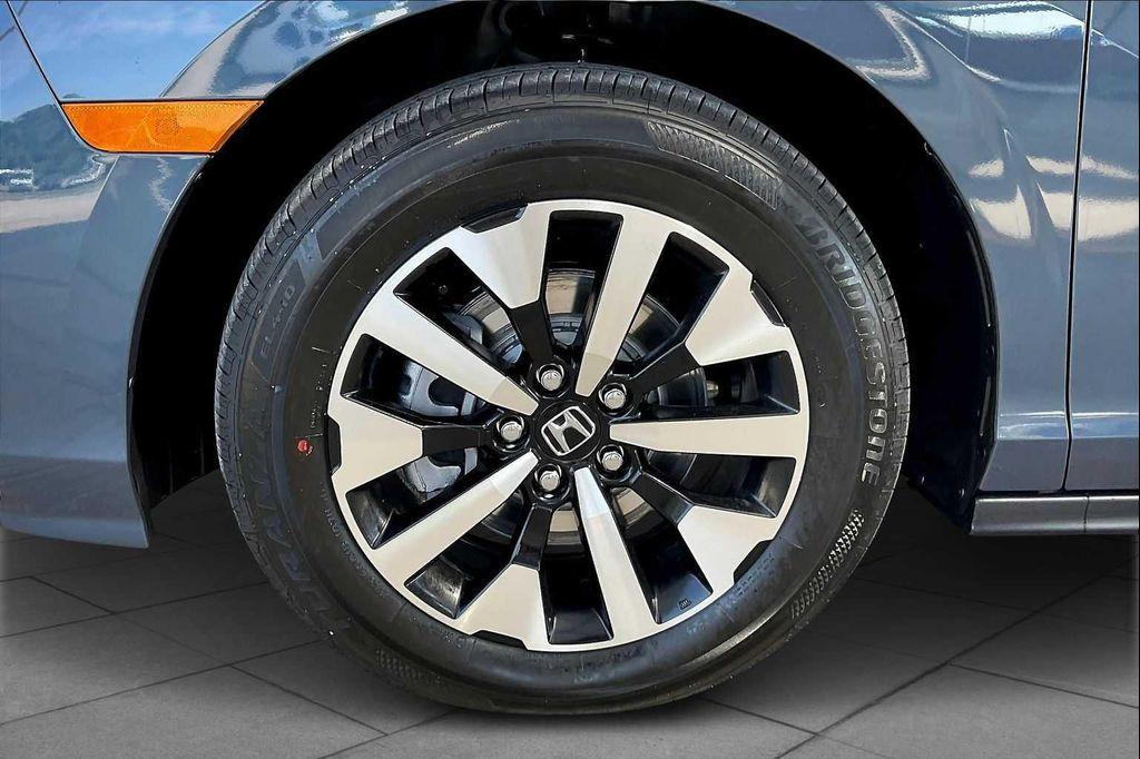 new 2026 Honda Odyssey car, priced at $44,885