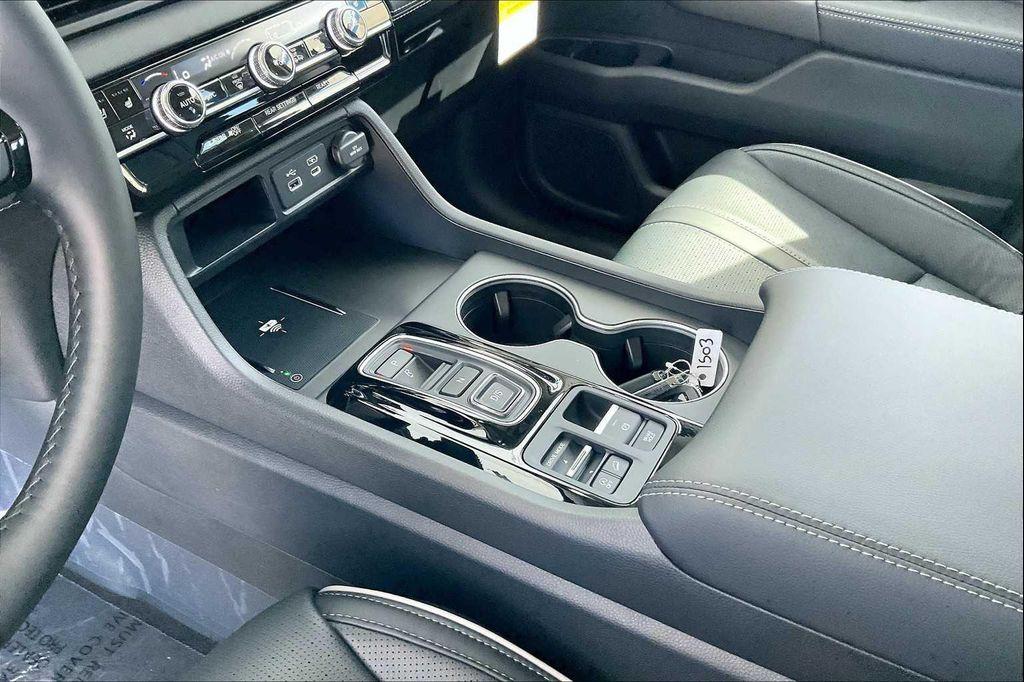 new 2025 Honda Pilot car, priced at $53,530