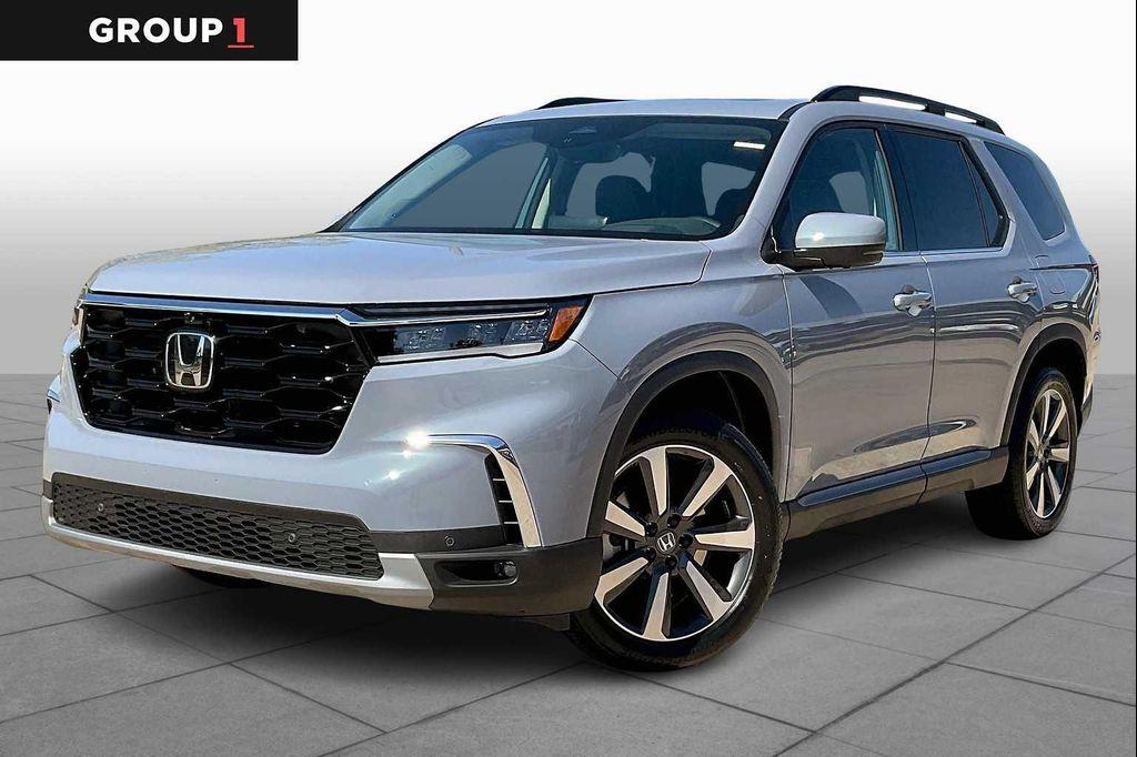 new 2025 Honda Pilot car, priced at $53,530