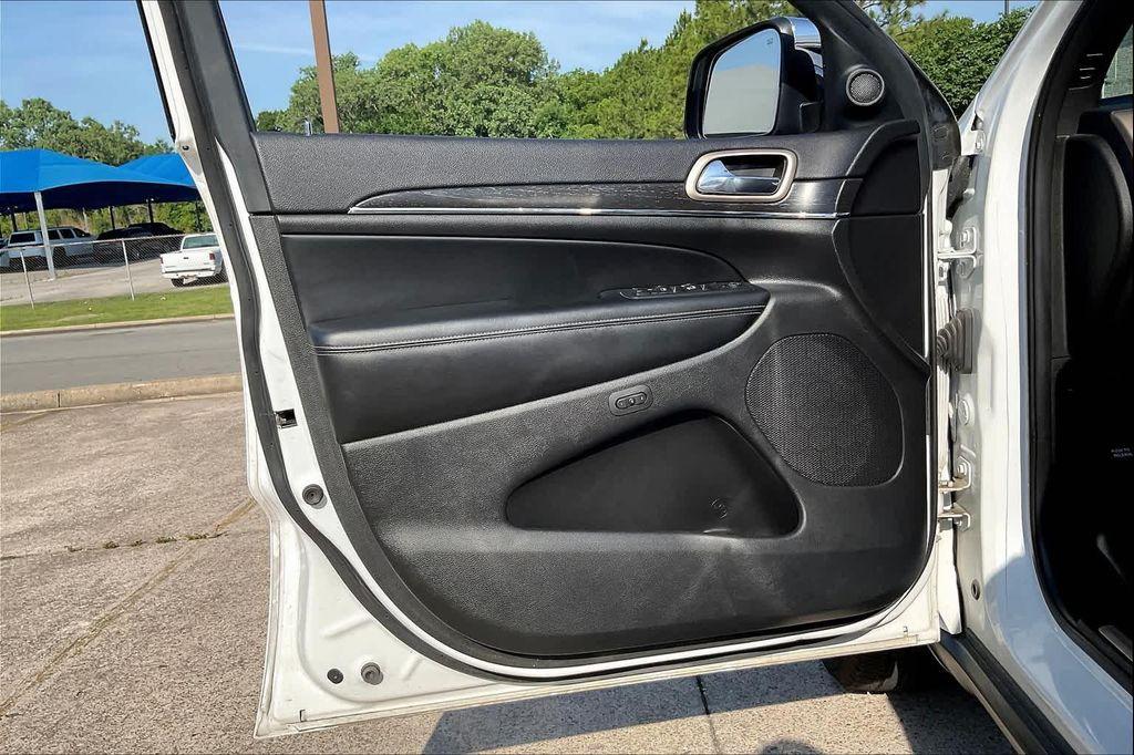used 2017 Jeep Grand Cherokee car, priced at $12,699