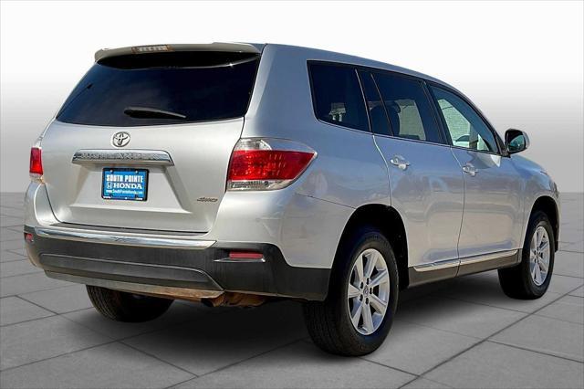 used 2013 Toyota Highlander car, priced at $7,999