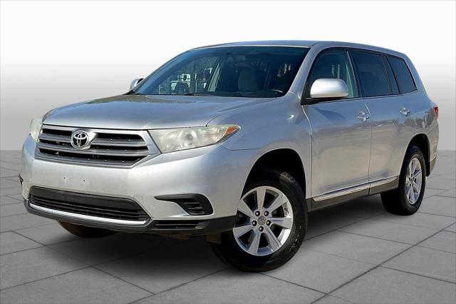 used 2013 Toyota Highlander car, priced at $7,999