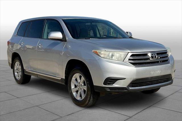 used 2013 Toyota Highlander car, priced at $7,999