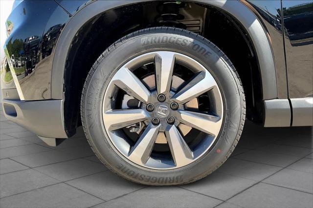 new 2025 Honda Pilot car, priced at $54,530