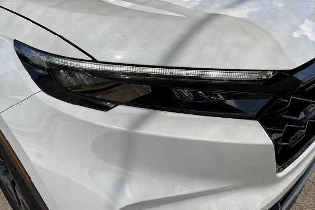 new 2026 Honda CR-V Hybrid car, priced at $40,650