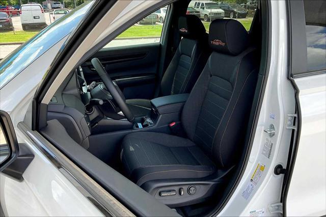 new 2026 Honda CR-V Hybrid car, priced at $40,650