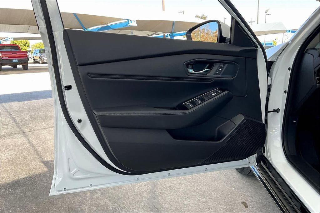 new 2025 Honda Accord Hybrid car, priced at $39,155