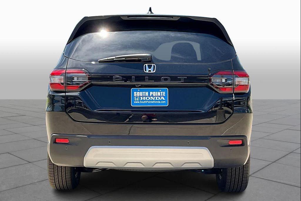 new 2025 Honda Pilot car, priced at $43,495