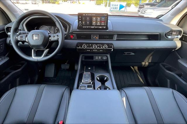 new 2025 Honda Pilot car, priced at $48,985