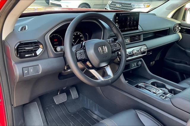 new 2025 Honda Pilot car, priced at $48,985