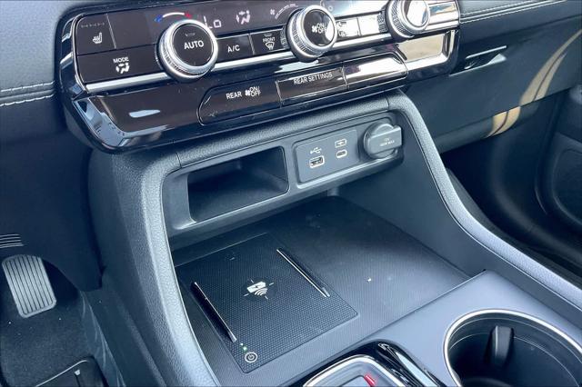 new 2025 Honda Pilot car, priced at $48,985