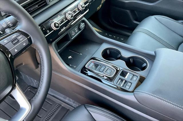 new 2025 Honda Pilot car, priced at $48,985