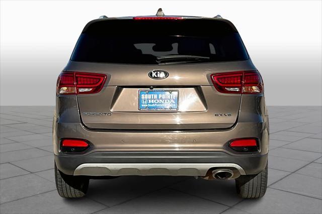 used 2019 Kia Sorento car, priced at $16,699