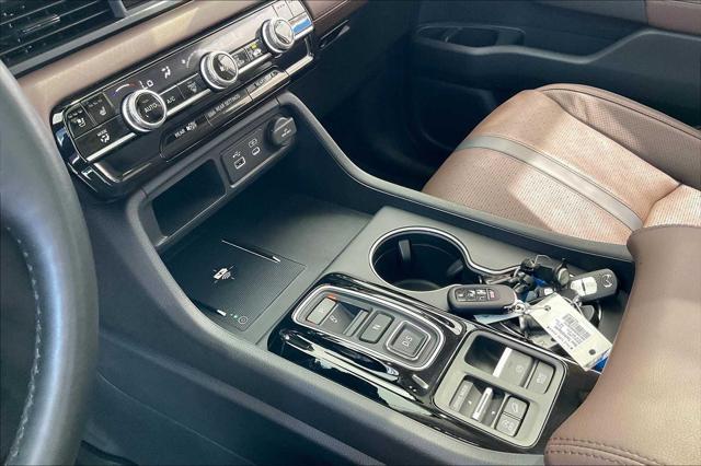 used 2025 Honda Pilot car, priced at $47,699