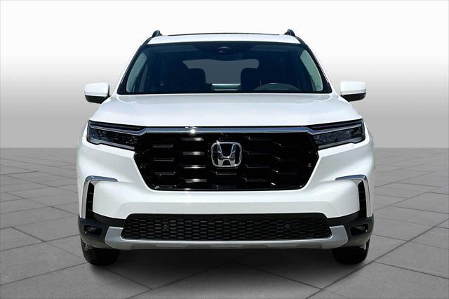 used 2025 Honda Pilot car, priced at $47,699