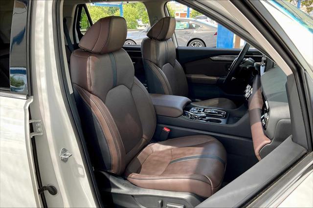 used 2025 Honda Pilot car, priced at $47,699