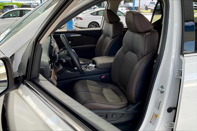 used 2025 Honda Pilot car, priced at $47,699