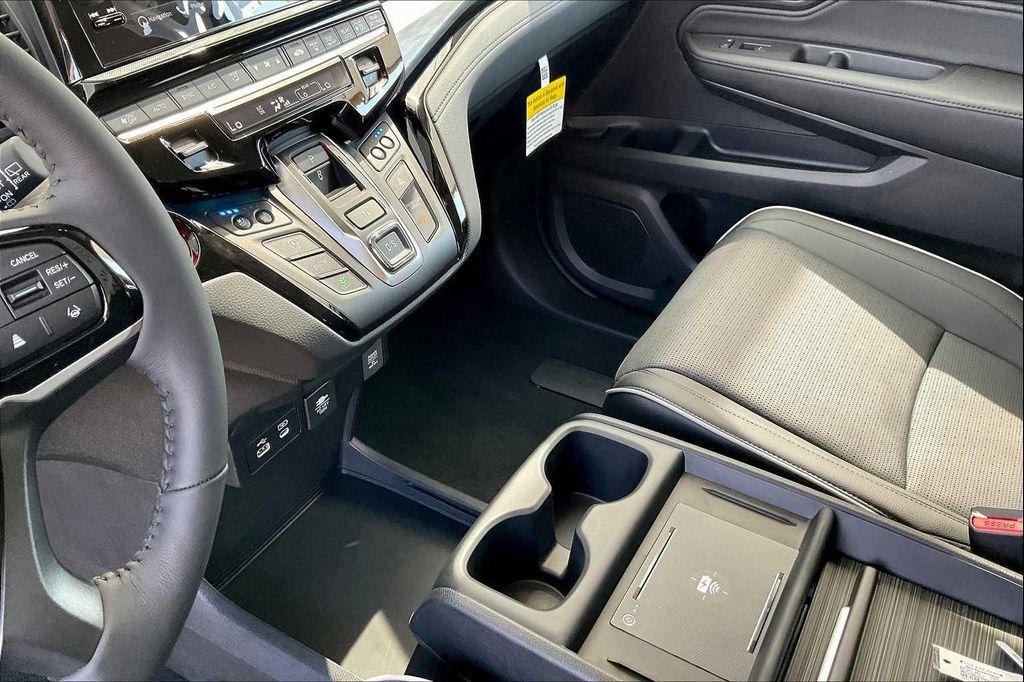 new 2026 Honda Odyssey car, priced at $53,645