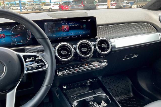 used 2021 Mercedes-Benz GLB 250 car, priced at $28,999