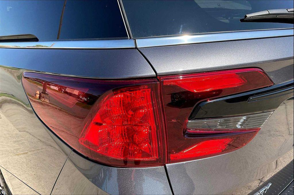 new 2026 Honda Odyssey car, priced at $44,885