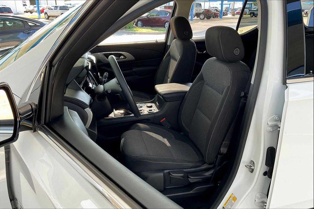 used 2018 Chevrolet Traverse car, priced at $13,999