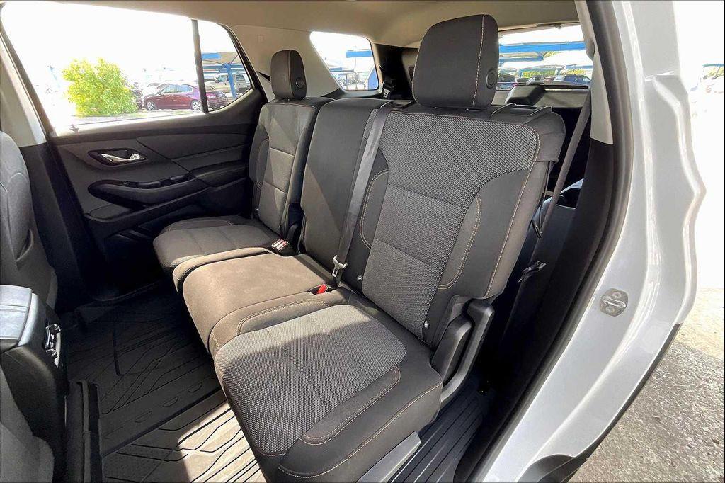 used 2018 Chevrolet Traverse car, priced at $13,999