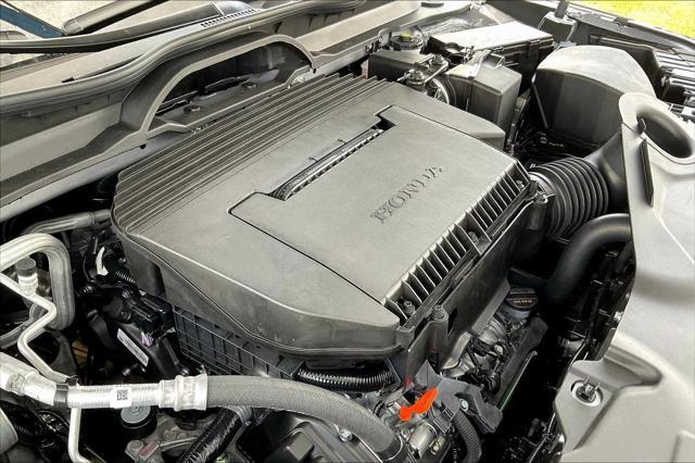 new 2025 Honda Pilot car, priced at $43,750