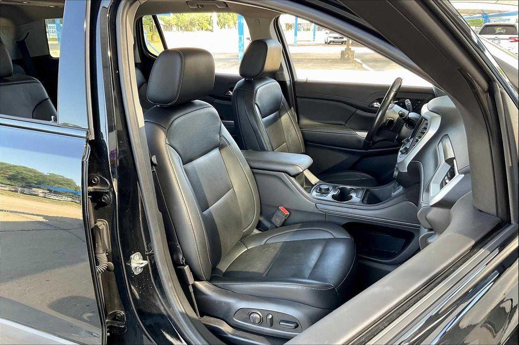 used 2021 GMC Acadia car, priced at $23,999