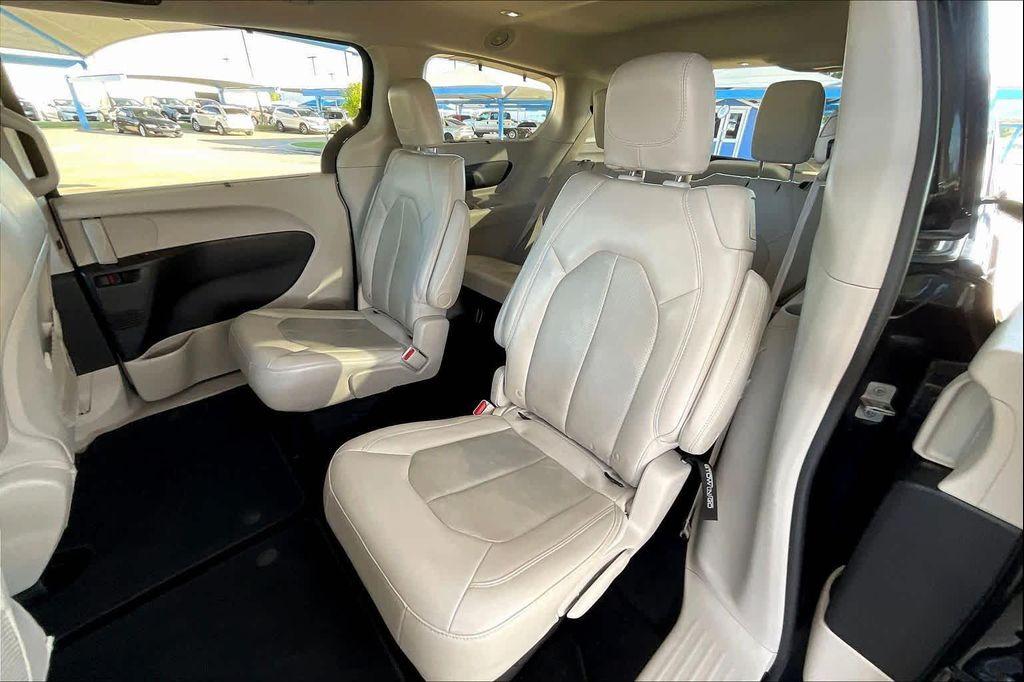 used 2018 Chrysler Pacifica car, priced at $16,999