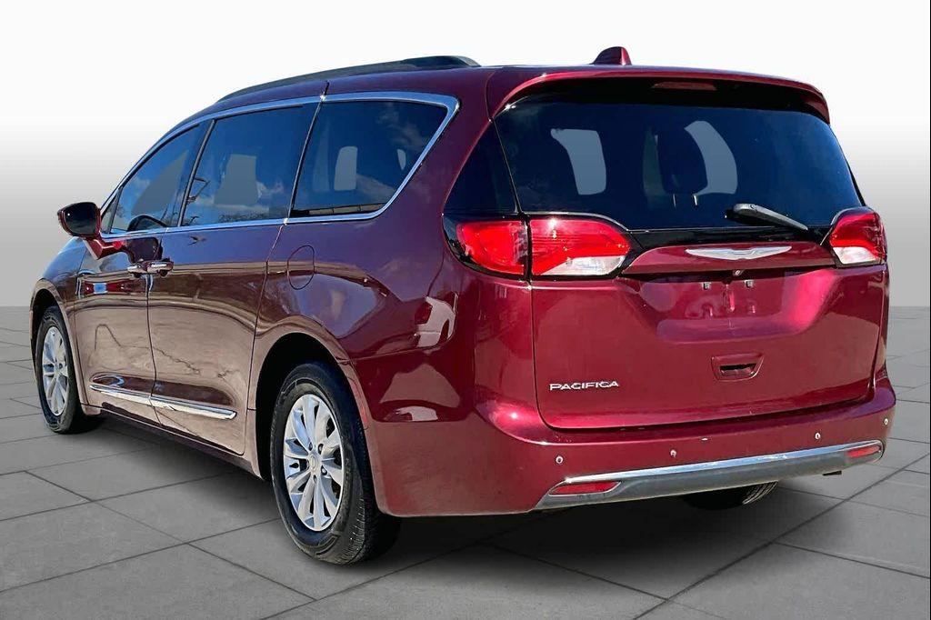 used 2017 Chrysler Pacifica car, priced at $7,999