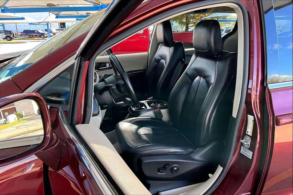 used 2017 Chrysler Pacifica car, priced at $7,999