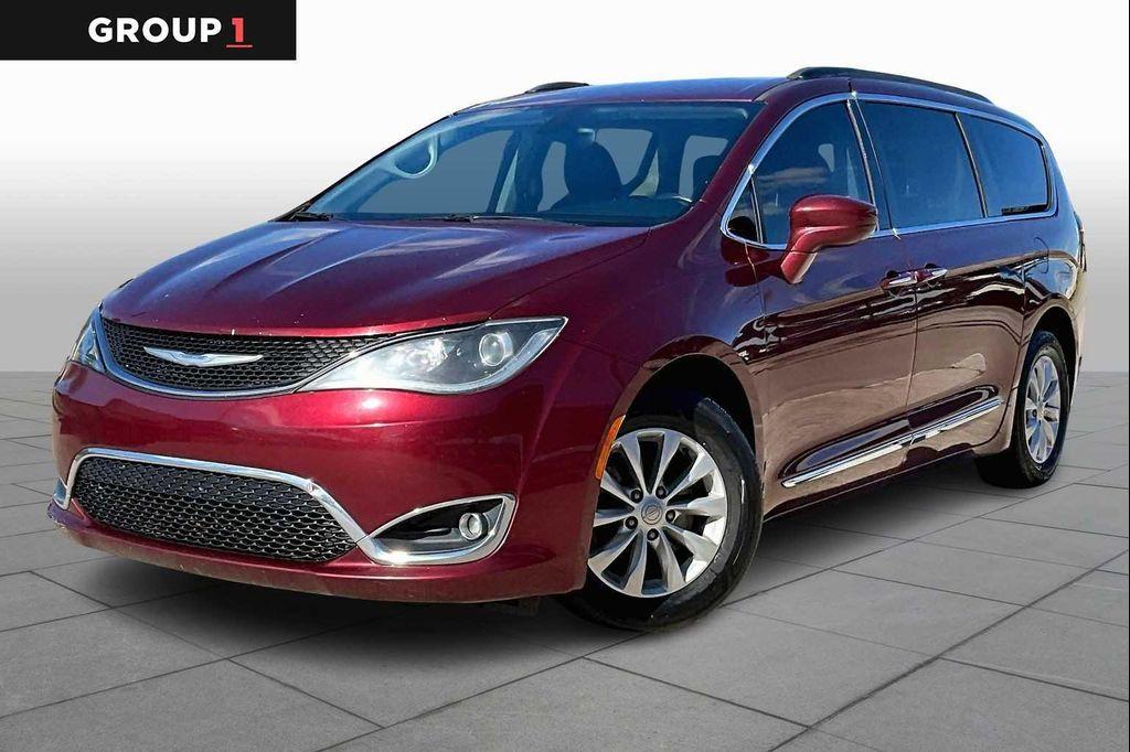 used 2017 Chrysler Pacifica car, priced at $7,999