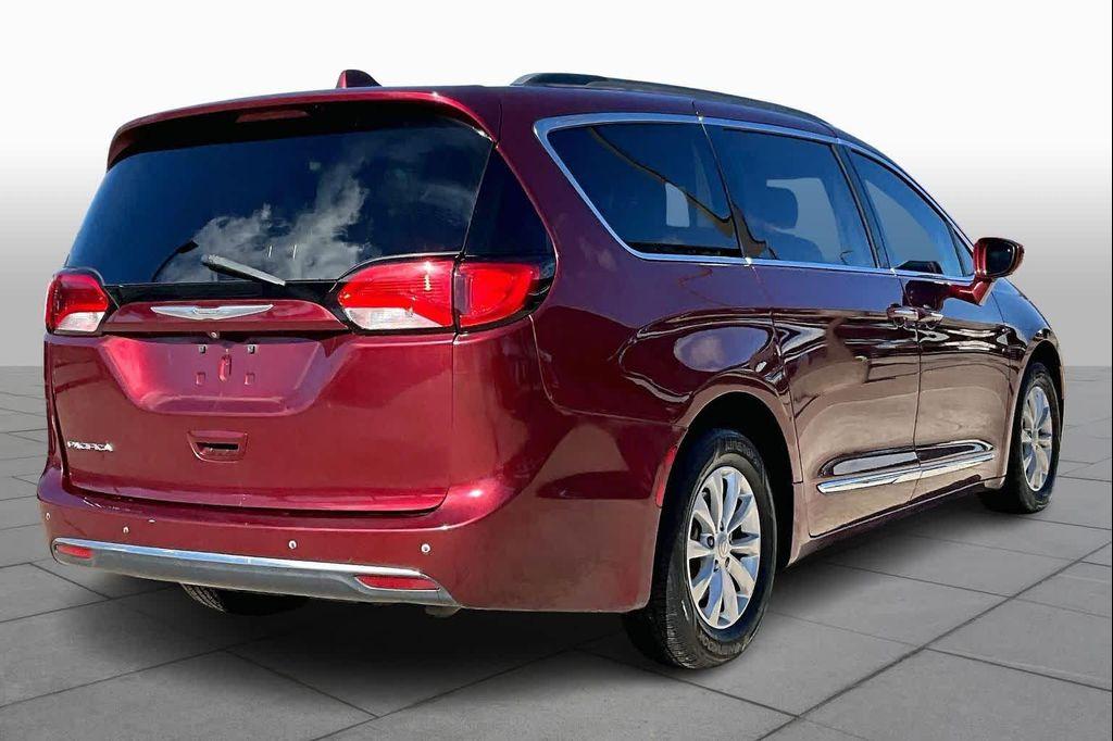 used 2017 Chrysler Pacifica car, priced at $7,999