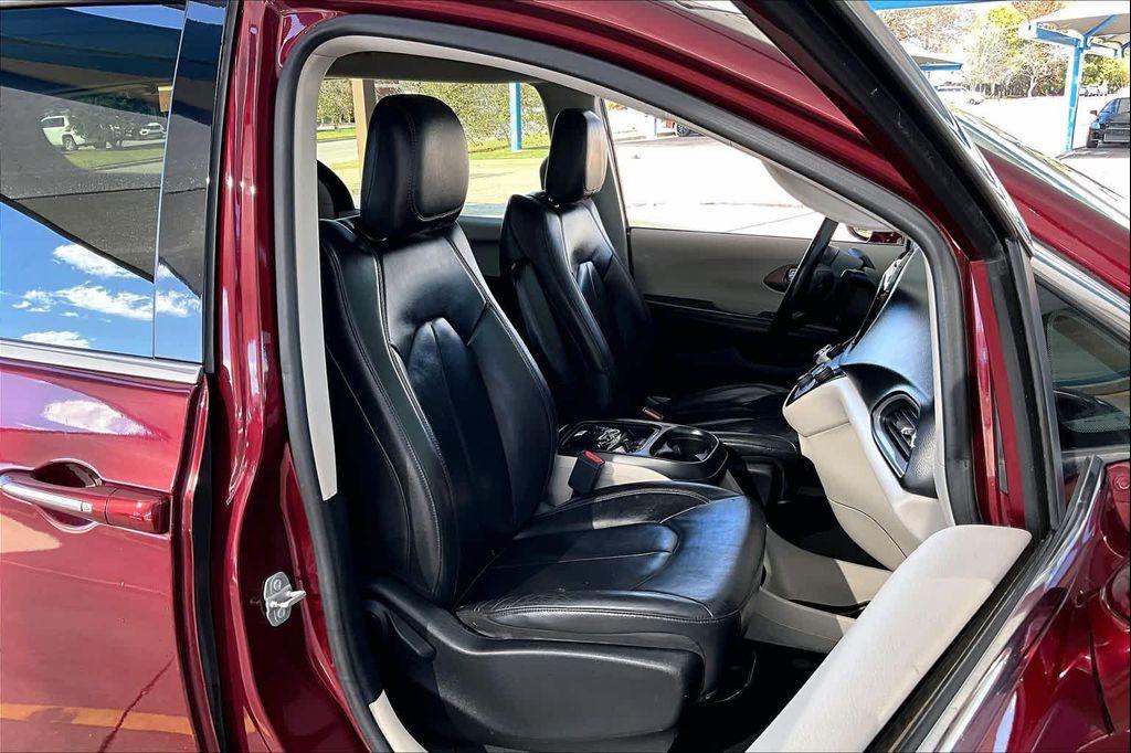 used 2017 Chrysler Pacifica car, priced at $7,999