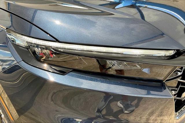 new 2026 Honda CR-V Hybrid car, priced at $43,645