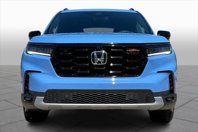 new 2025 Honda Pilot car, priced at $51,250