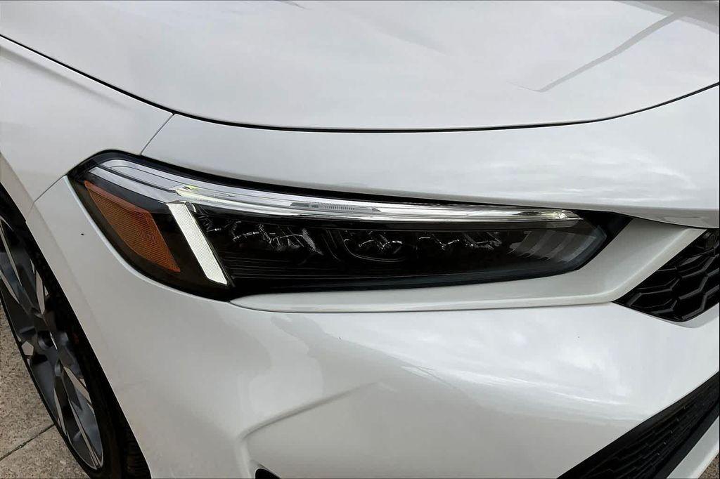 new 2026 Honda Civic Hybrid car, priced at $35,145