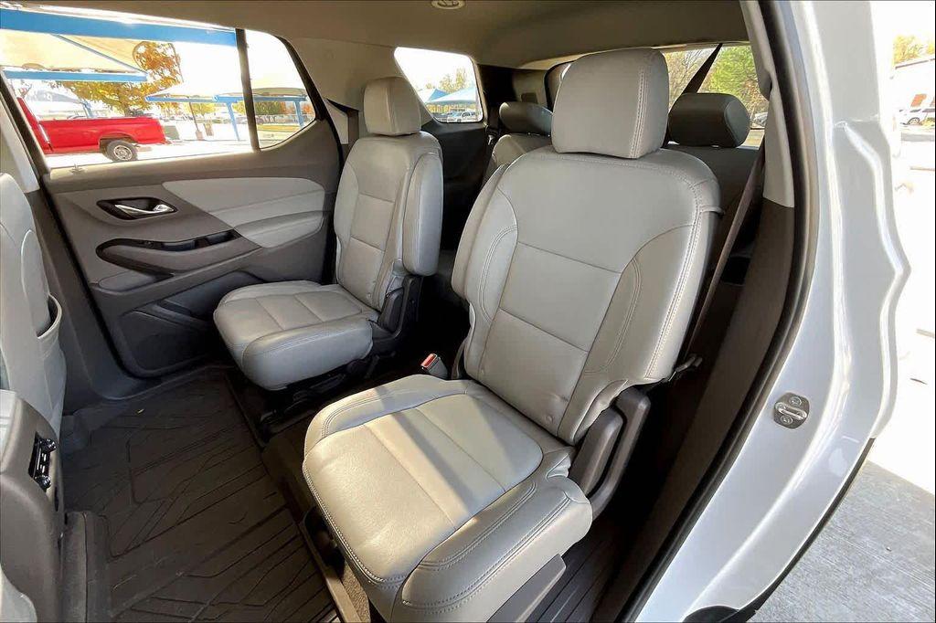 used 2019 Chevrolet Traverse car, priced at $18,999