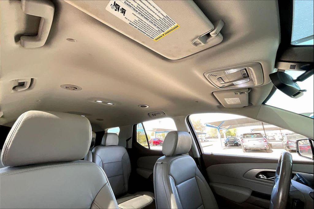 used 2019 Chevrolet Traverse car, priced at $18,999